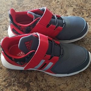 Boys shoes